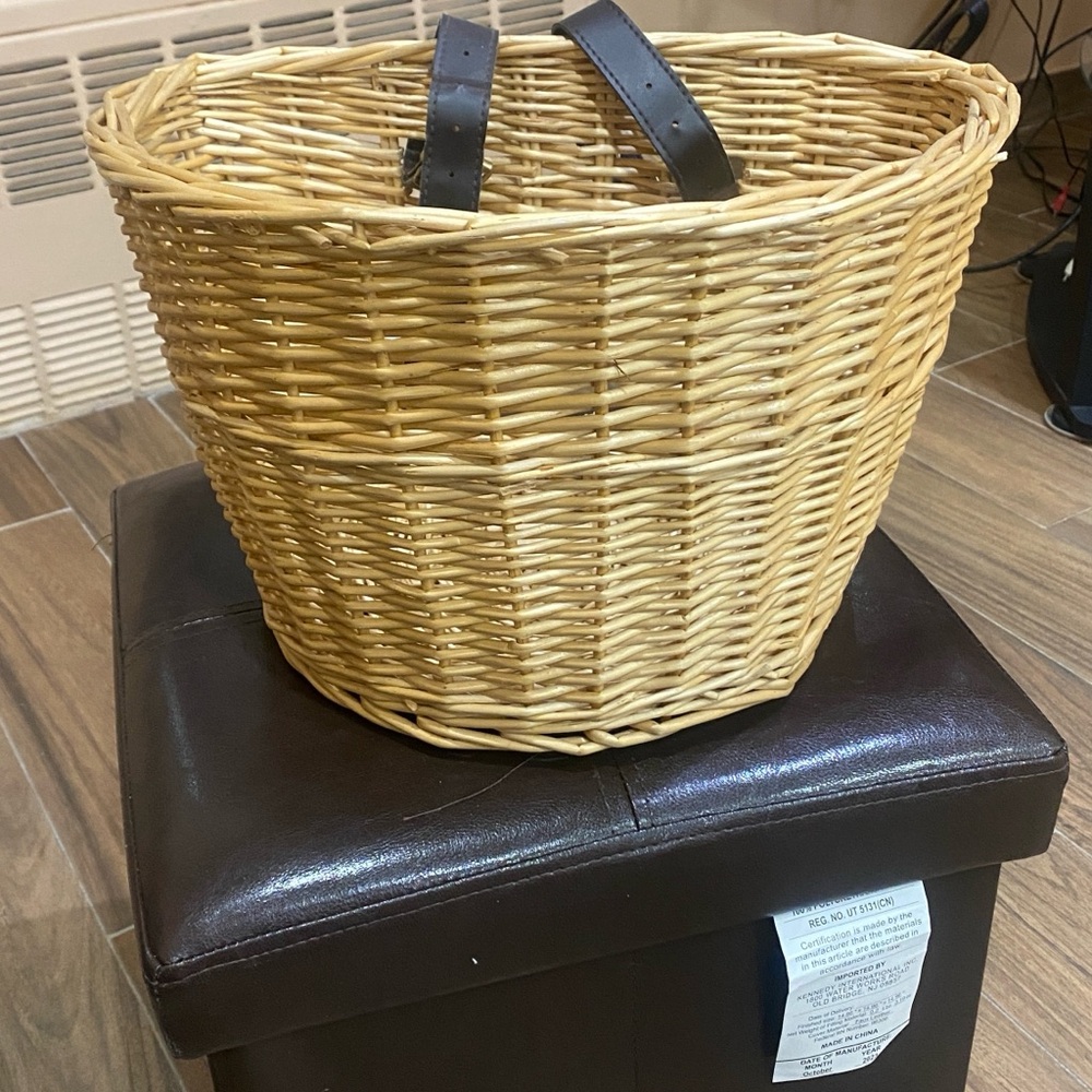 Bicycle basket